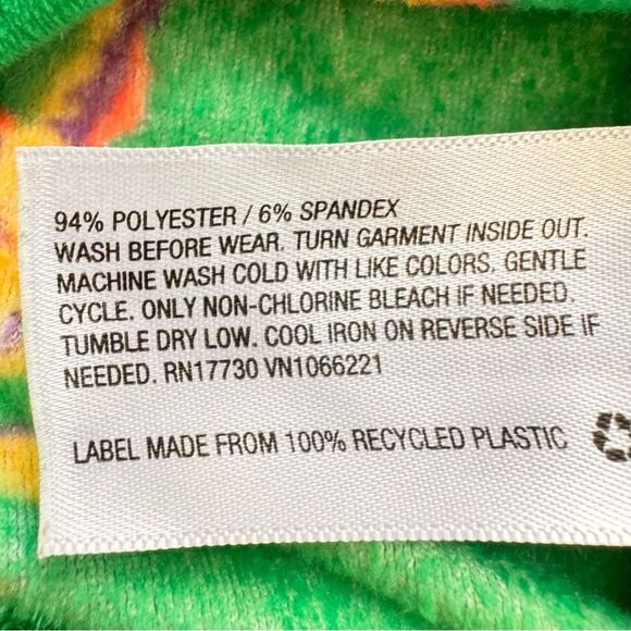 Cat & Jack Kids Long Sleeve Velour Style Dino Print Pajama Set. PJs. 18 Months. - Picture 5 of 6